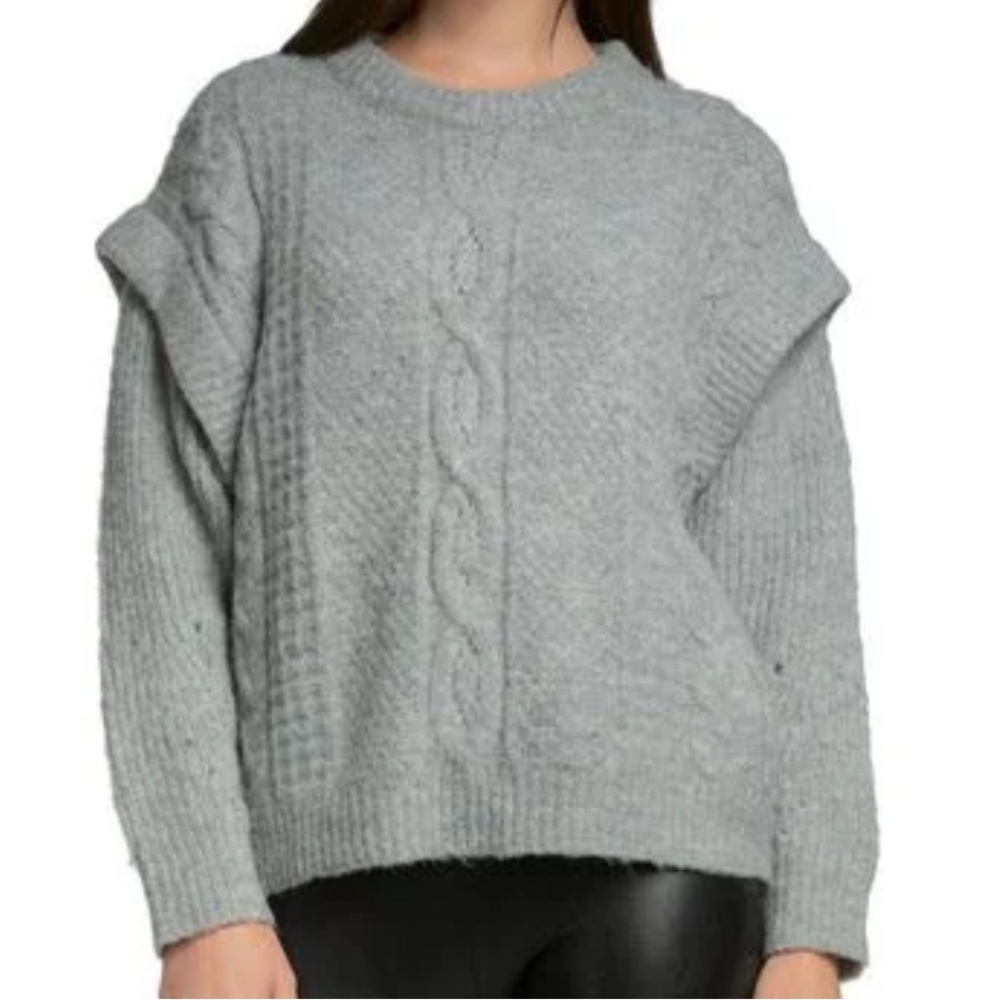 NWT Elan Women's Heather Gray Cable Knit Sweater